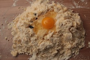 Gedeckter-Apfelkuchen_Mürbeteig2