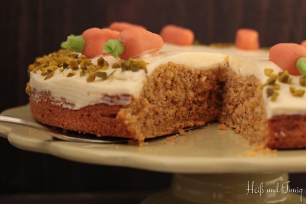 Moehren-Walnuss-Oster-Kuchen-4_Sign